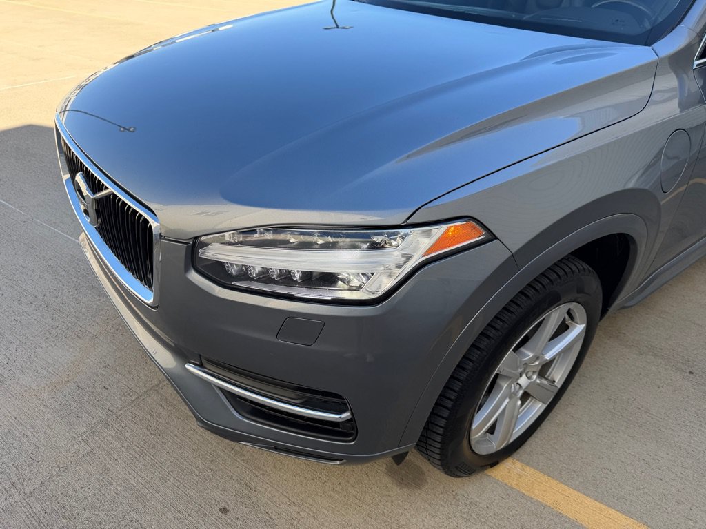 Used 2016 Volvo XC90 T8 Momentum w/ Vision Package AWD/4WD image 8