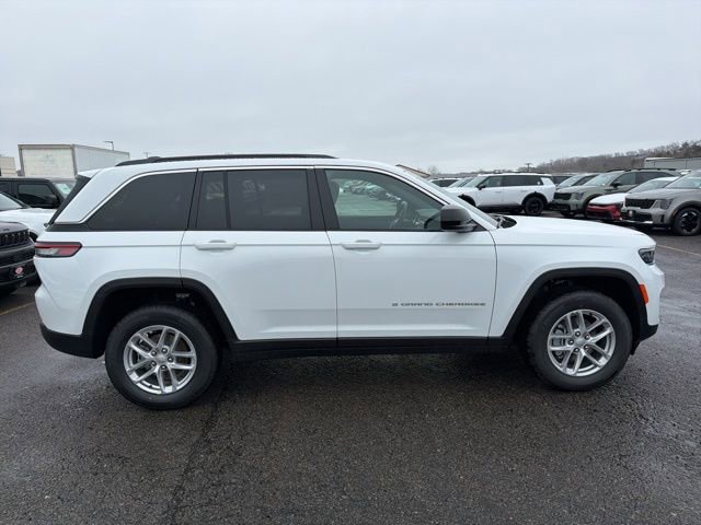 New 2026 Jeep Grand Cherokee Laredo X AWD/4WD image 2