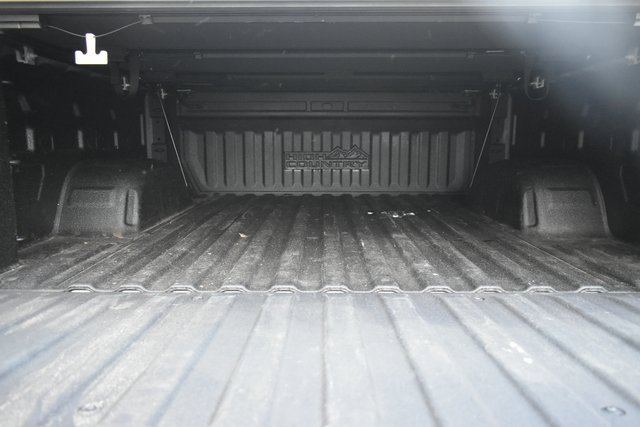 Used 2024 Chevrolet Silverado 1500 High Country image 45