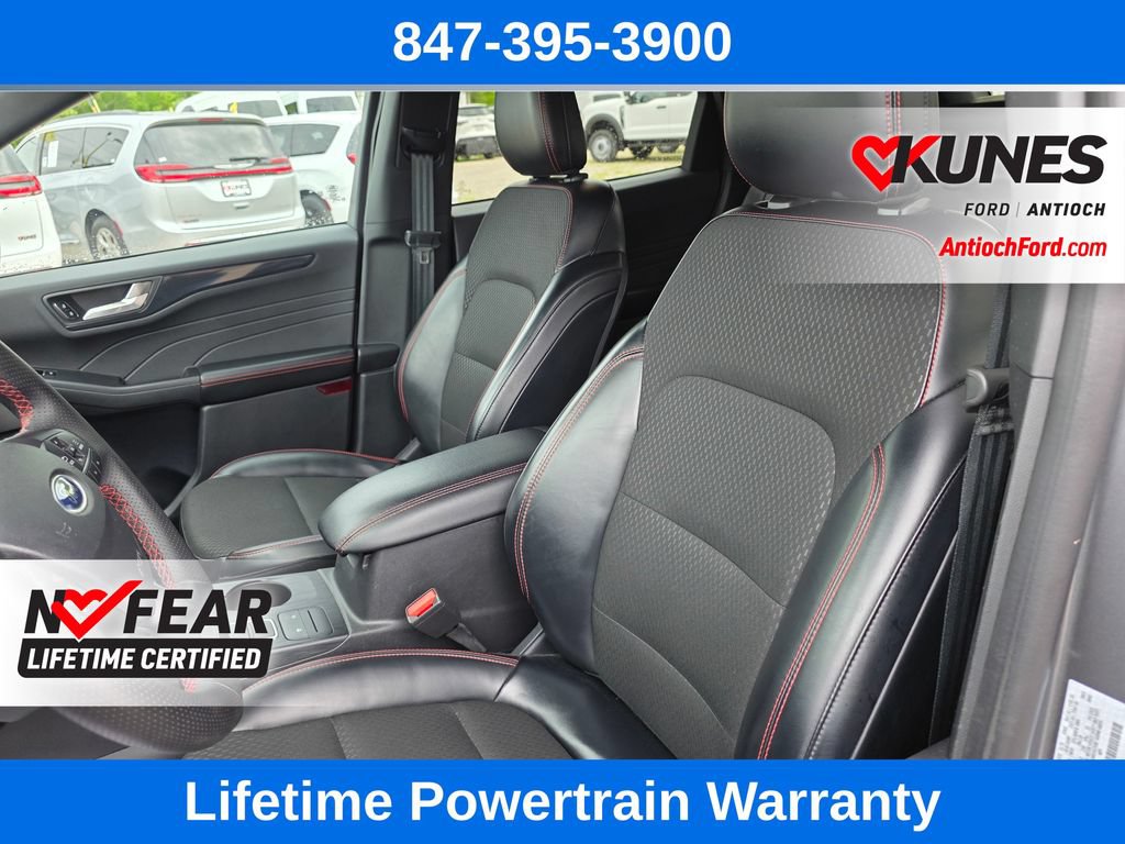 Certified 2025 Ford Escape ST-Line AWD/4WD image 16