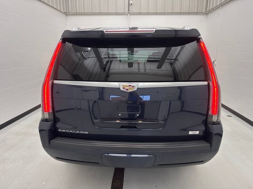 Used 2019 Cadillac Escalade Premium Luxury AWD/4WD image 5