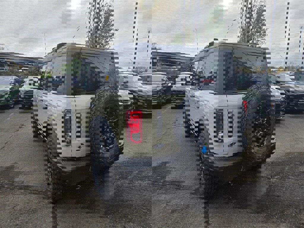 New 2025 Ford Bronco Big Bend w/ Black Diamond Package image 7