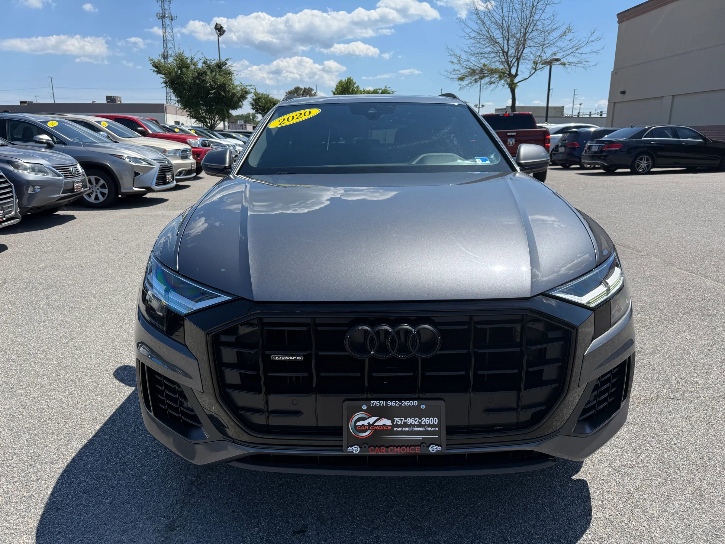 Used 2020 Audi Q8 Premium w/ Black Optic Package AWD/4WD image 5