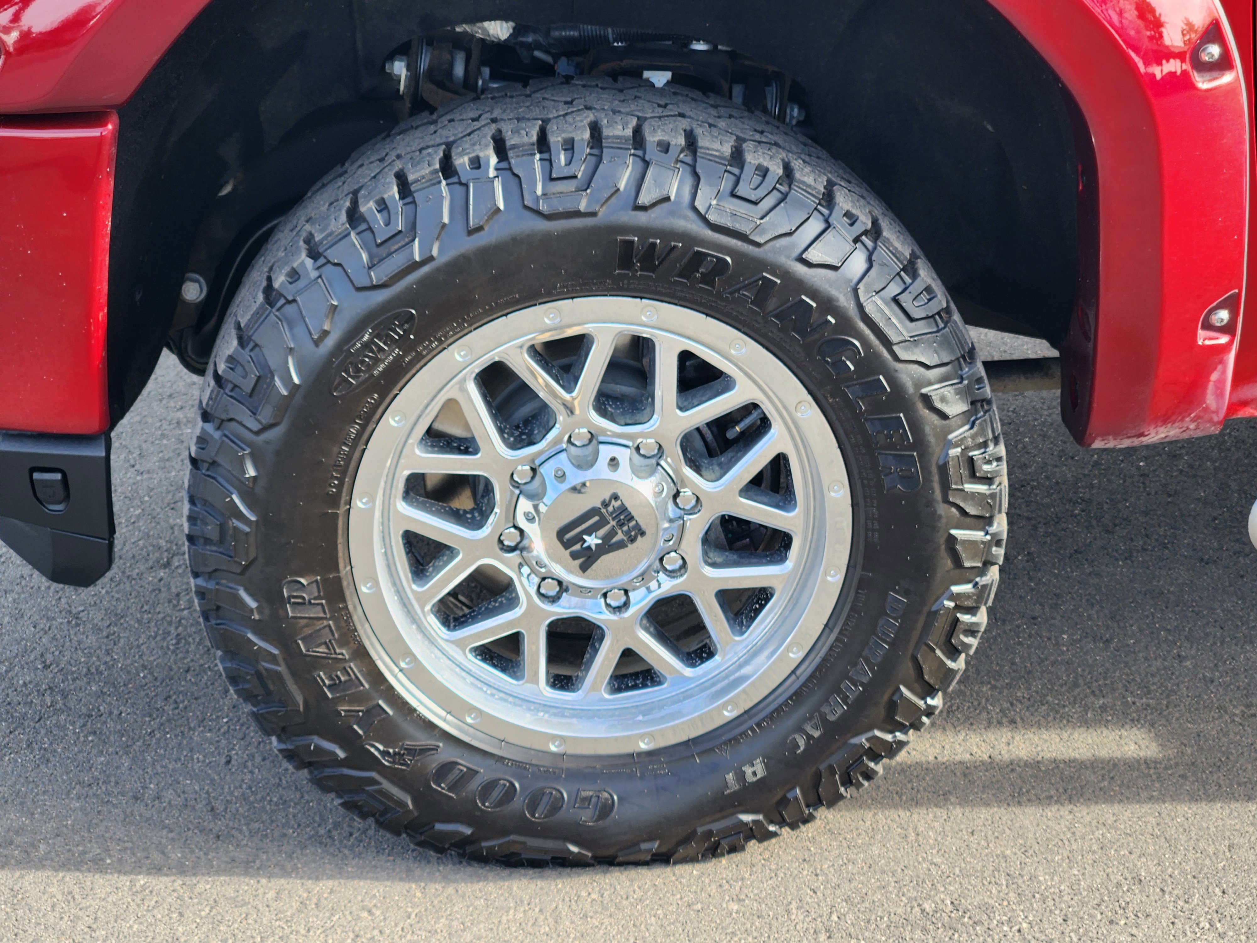 Certified 2022 GMC Sierra 2500 AT4 w/ AT4 Preferred Package image 6