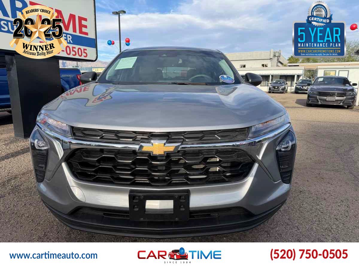 Used 2024 Chevrolet Trax LS FWD image 2