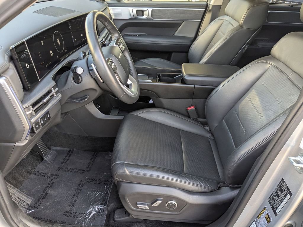 Used 2025 Hyundai Santa Fe Limited image 22