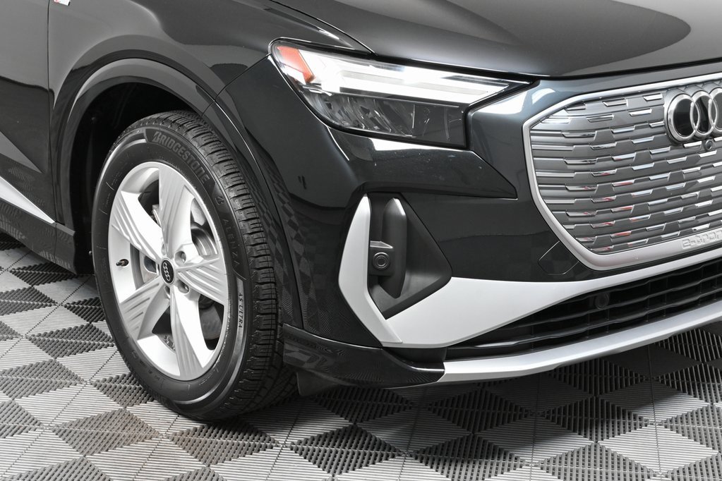 Used 2024 Audi Q4 e-tron Premium image 33