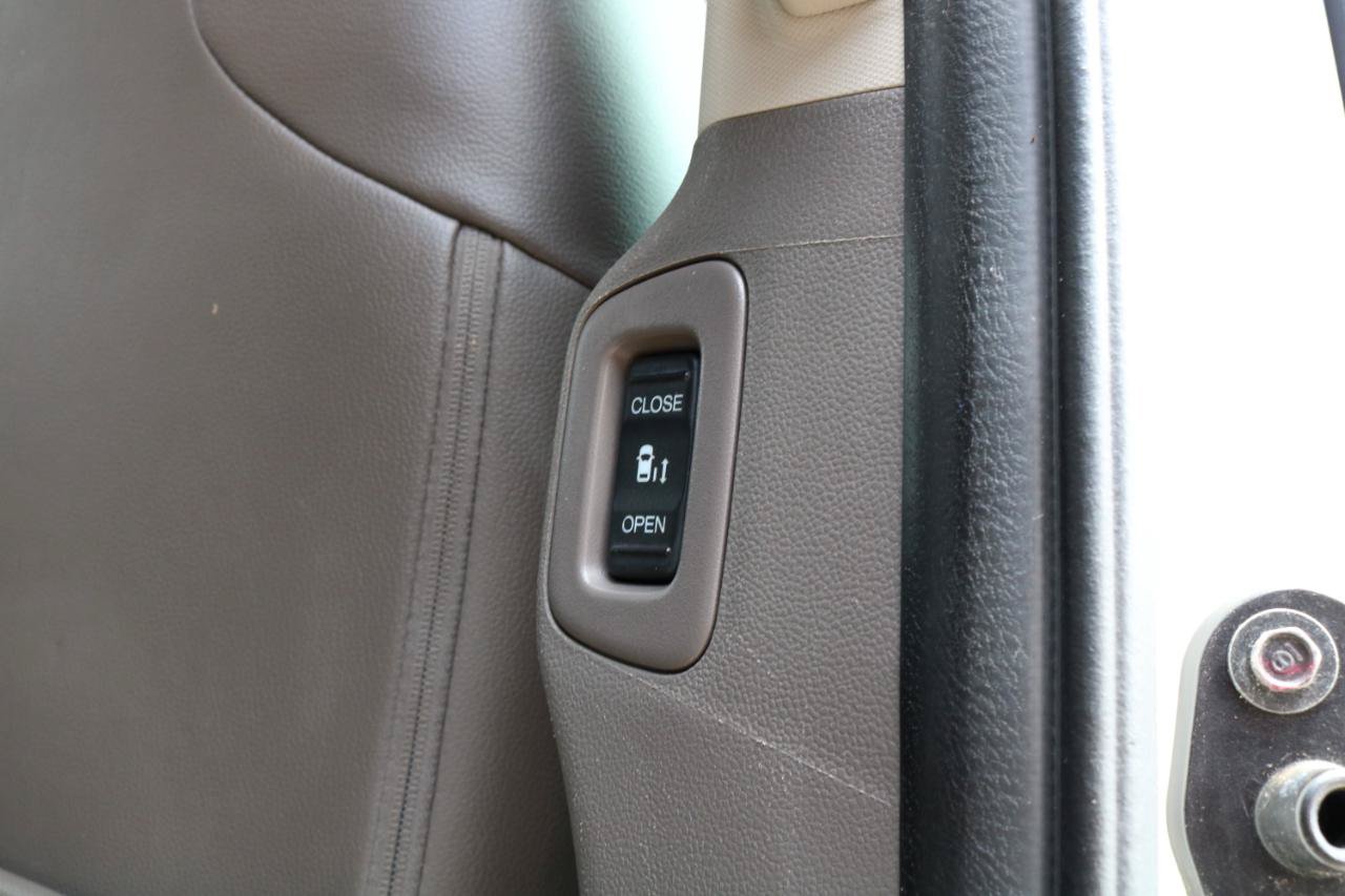 Used 2016 Honda Odyssey EX-L image 39