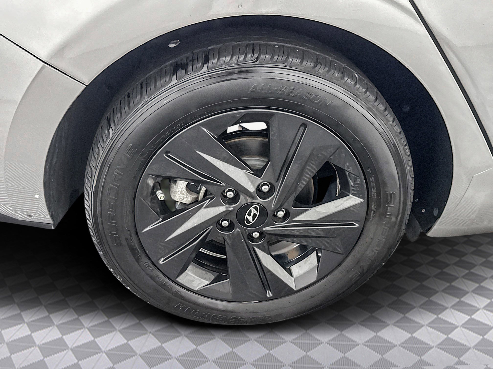 Used 2021 Hyundai Elantra SEL image 33