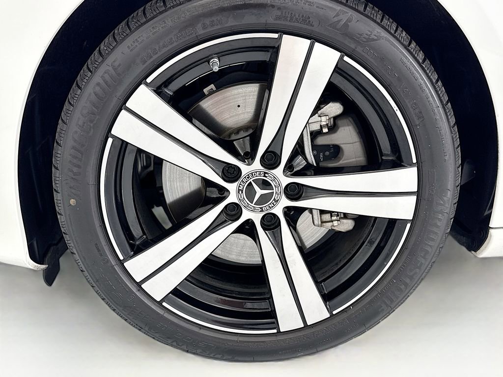 Used 2025 Mercedes-Benz C 300 Sedan image 28