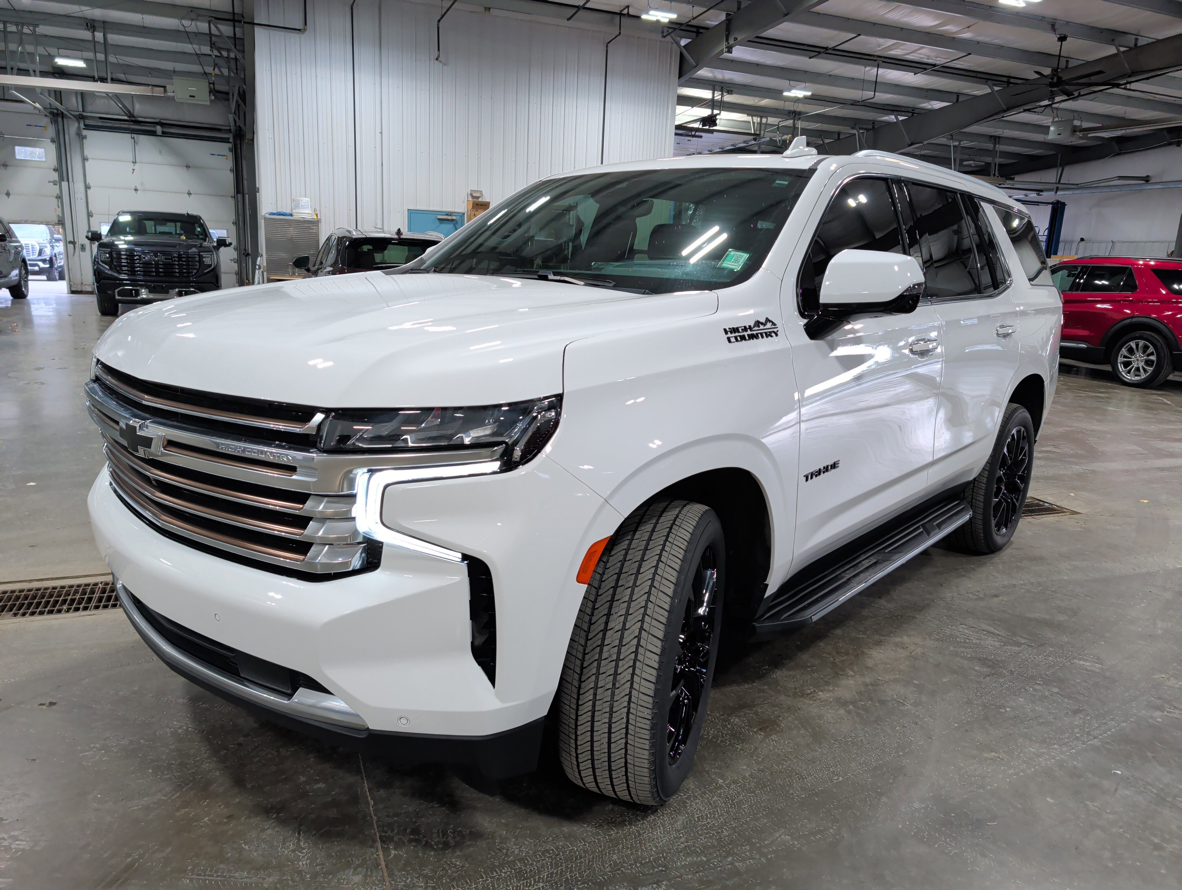 Used 2023 Chevrolet Tahoe High Country AWD/4WD image 6