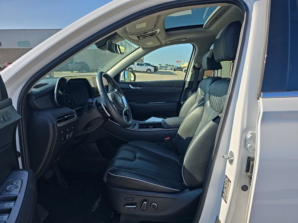 Used 2024 Hyundai Palisade Limited AWD/4WD image 15