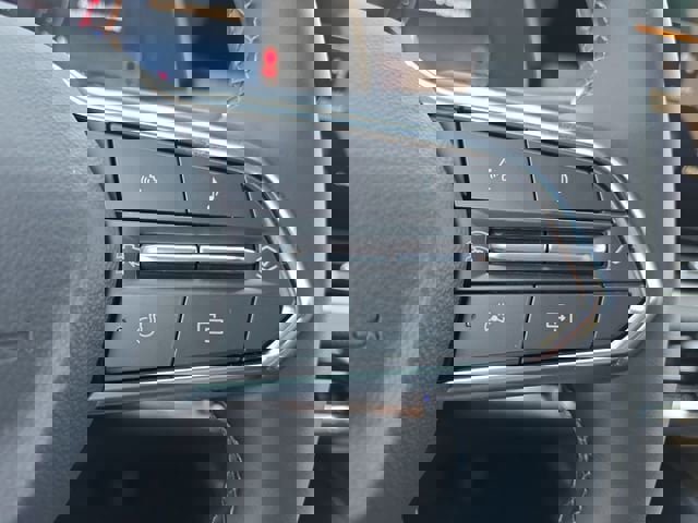 New 2026 Chevrolet Equinox LT w/ Convenience Package II FWD image 20