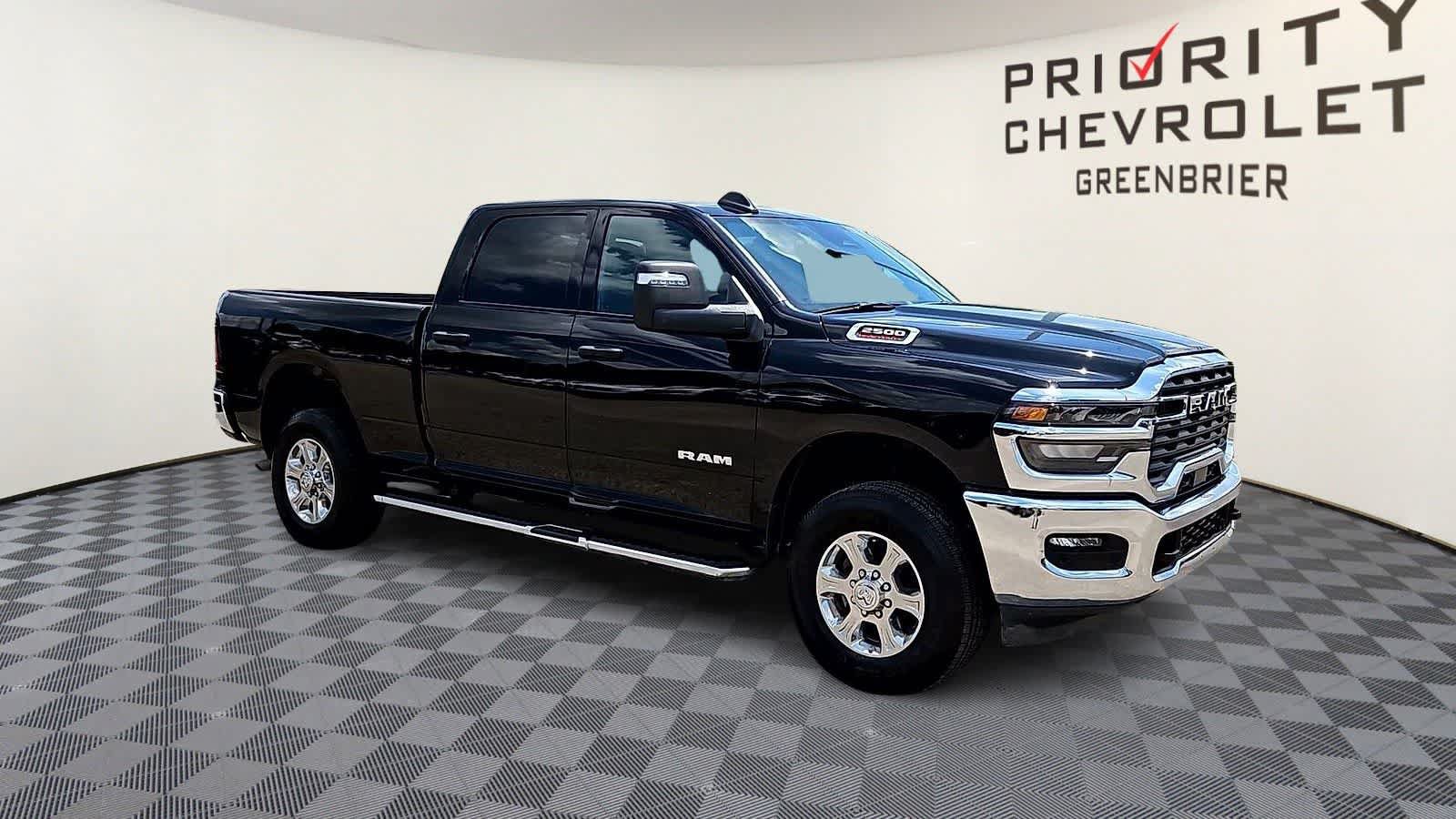 Used 2025 RAM 2500 Big Horn AWD/4WD image 2