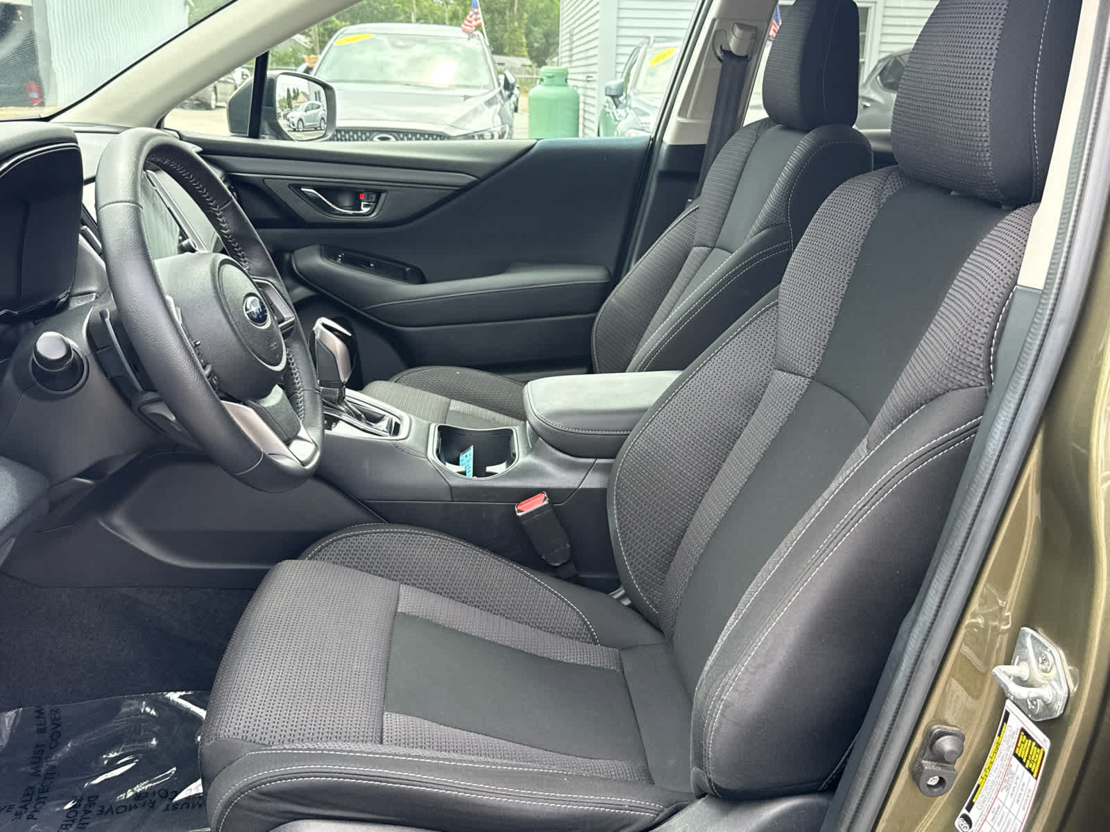 Used 2021 Subaru Outback Premium AWD/4WD image 9