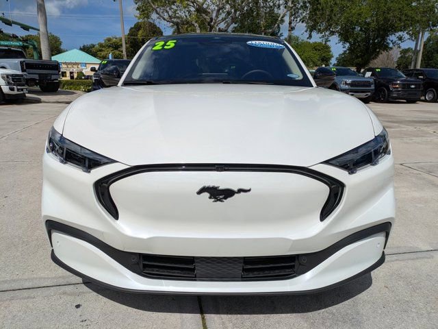 Used 2025 Ford Mustang Mach-E Premium image 8