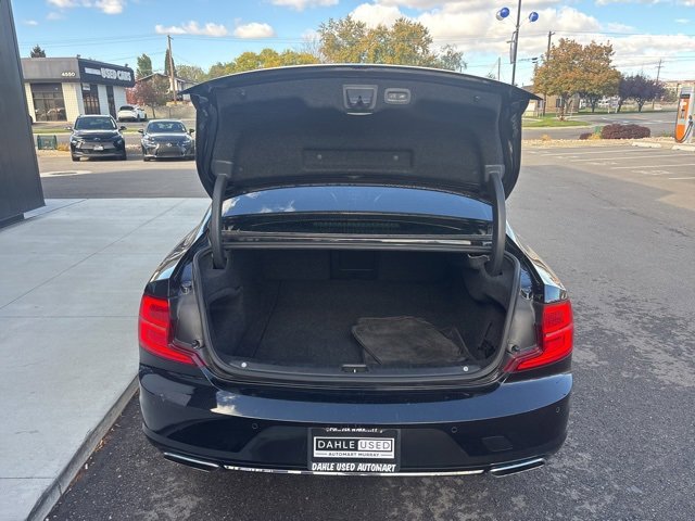 Used 2017 Volvo S90 T6 Inscription w/ Vision Package image 8