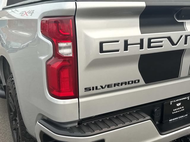 Used 2022 Chevrolet Silverado 1500 Custom w/ Rally Edition AWD/4WD image 9