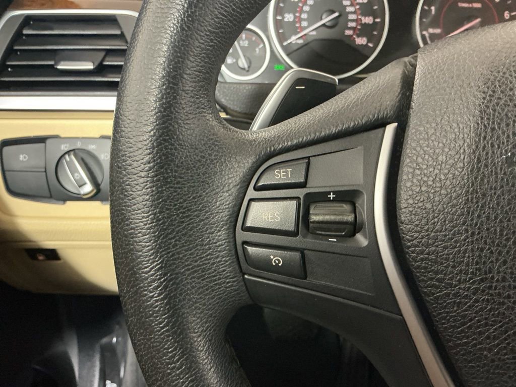 Used 2018 BMW 330e w/ Convenience Package image 14