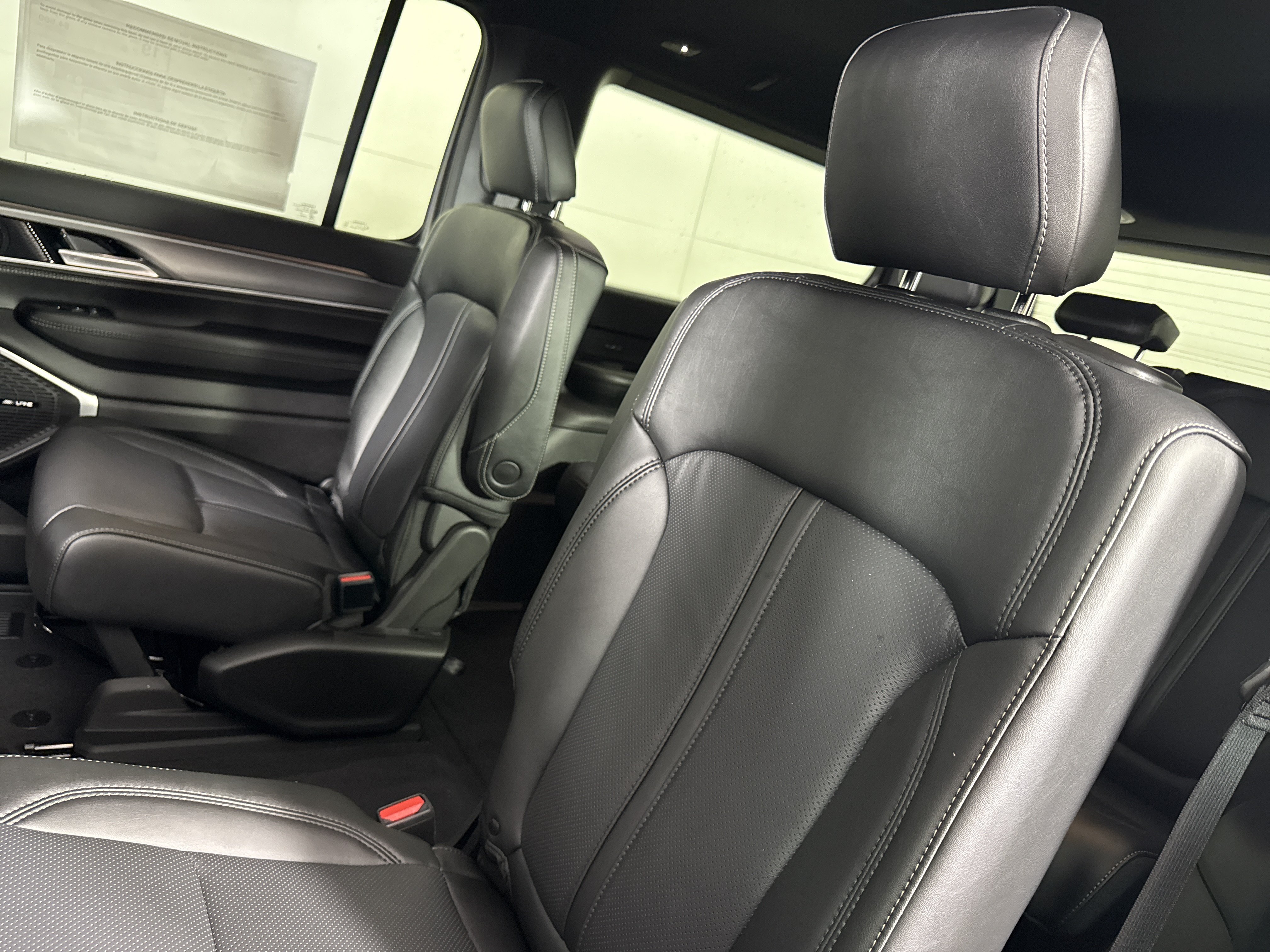 New 2026 Jeep Grand Wagoneer Limited AWD/4WD image 13