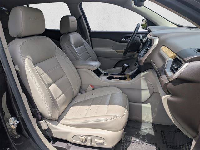 Used 2017 GMC Acadia Denali w/ Technology Package AWD/4WD image 24