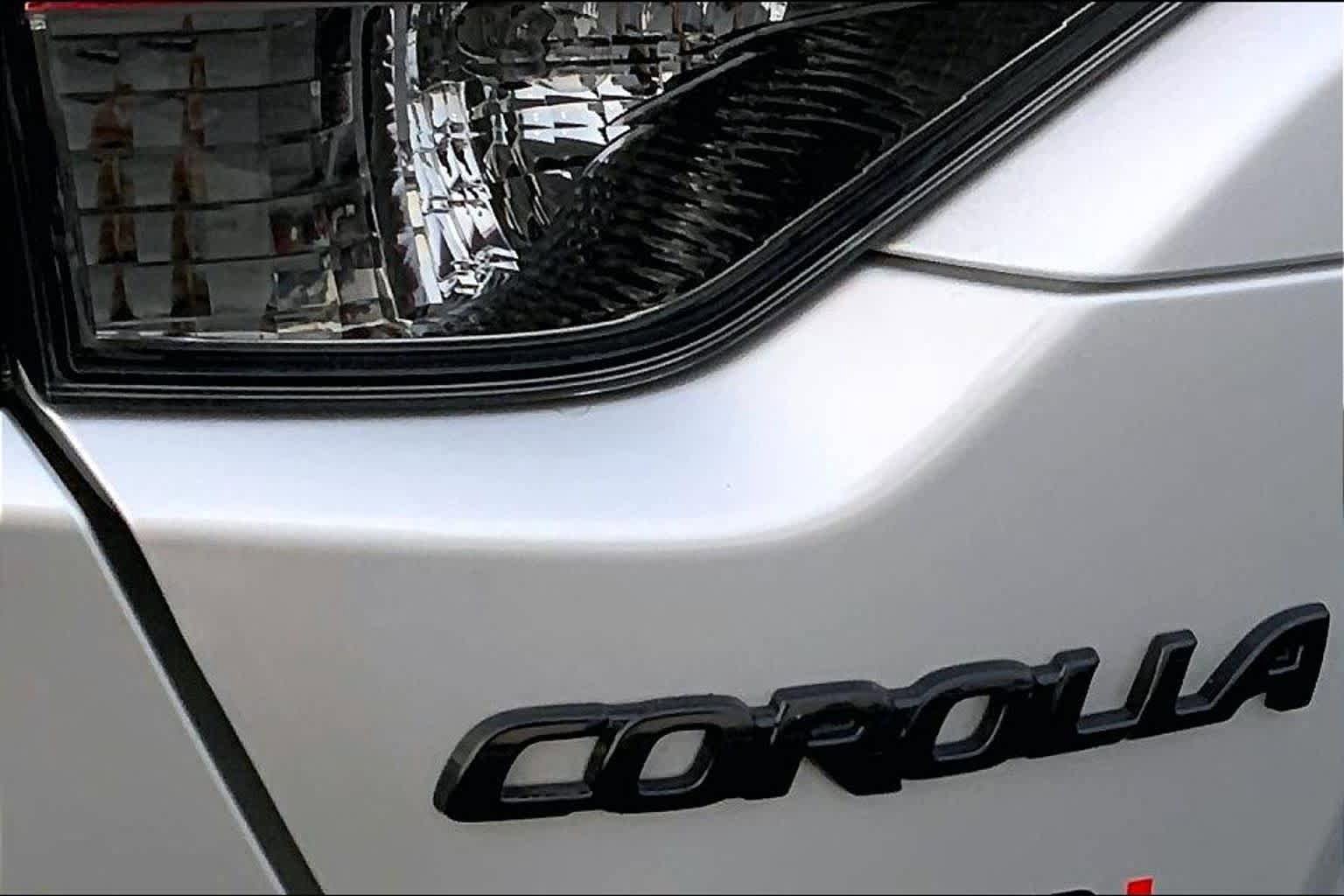 Used 2024 Toyota Corolla XSE FWD image 30