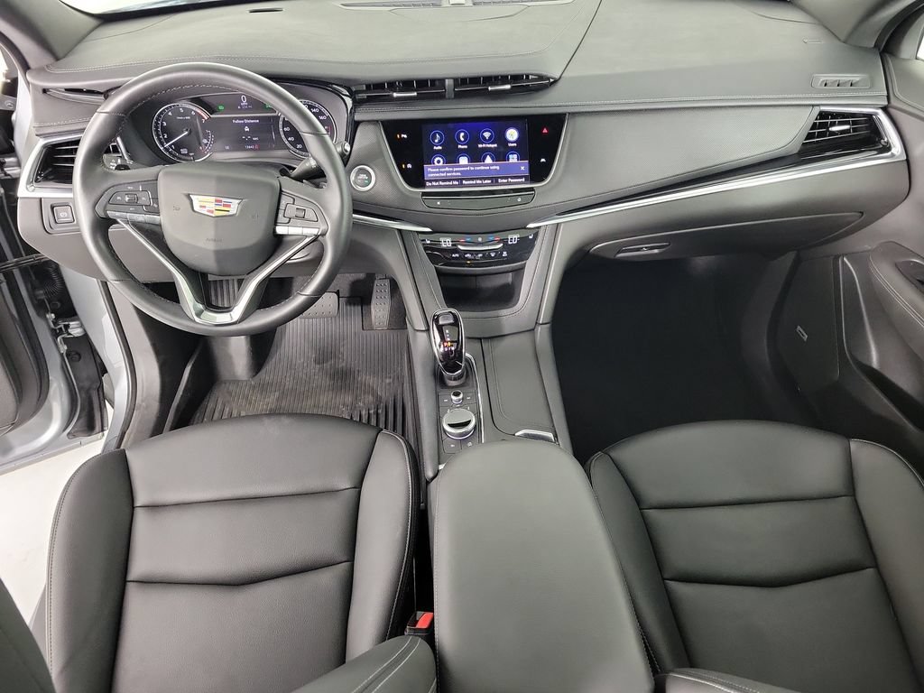 Certified 2024 Cadillac XT6 Luxury w/ LPO, Floor Liner Package FWD image 15