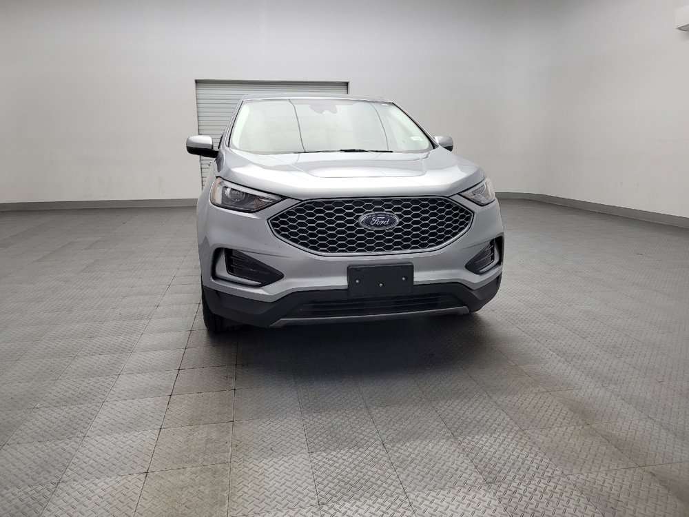 Used 2023 Ford Edge SEL image 14