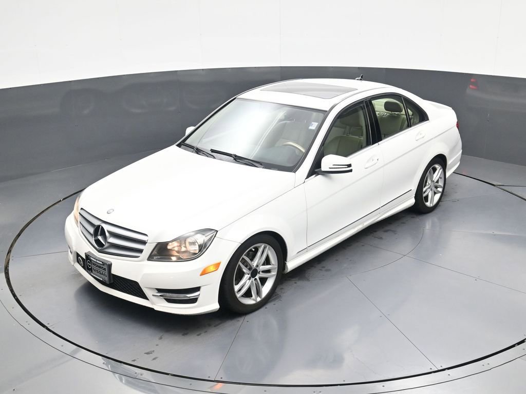Used 2013 Mercedes-Benz C 250 Sedan image 27