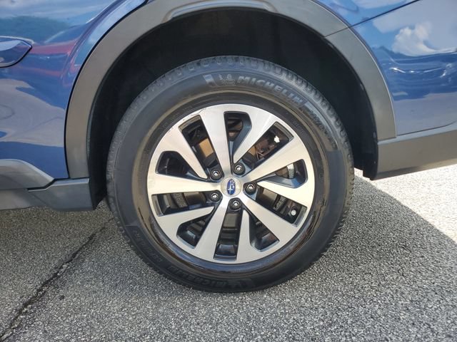Used 2022 Subaru Outback Premium AWD/4WD image 12