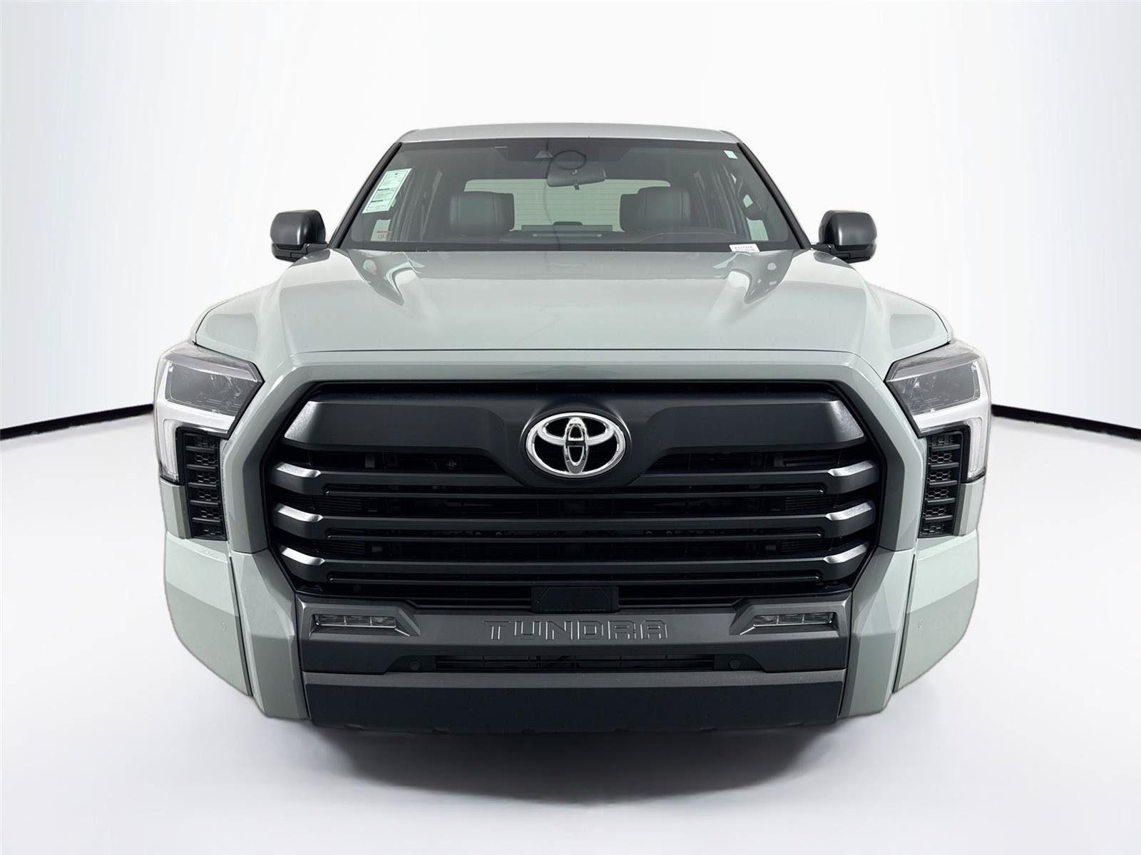 Certified 2025 Toyota Tundra SR5 w/ SR5 Premium Package AWD/4WD image 9