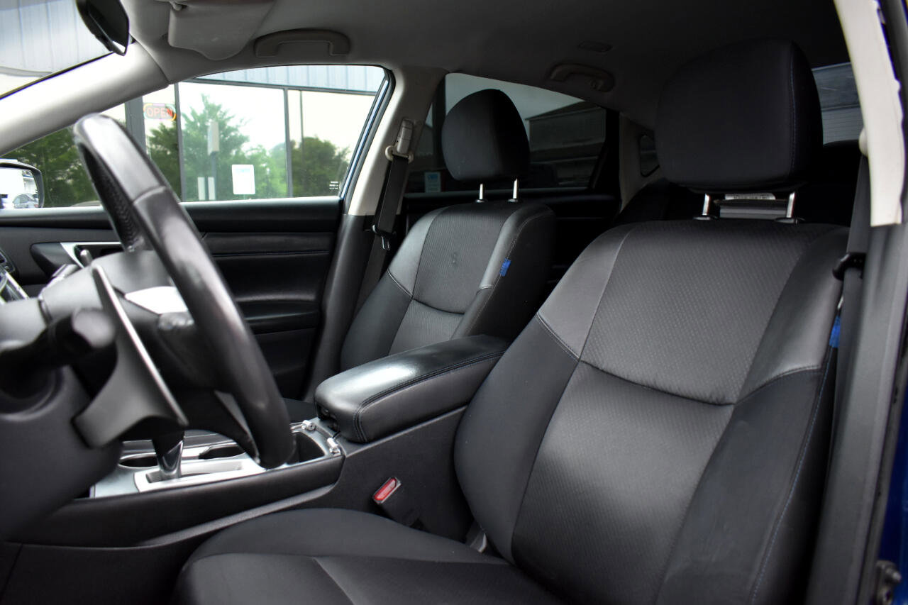 Used 2016 Nissan Altima 3.5 SR image 22