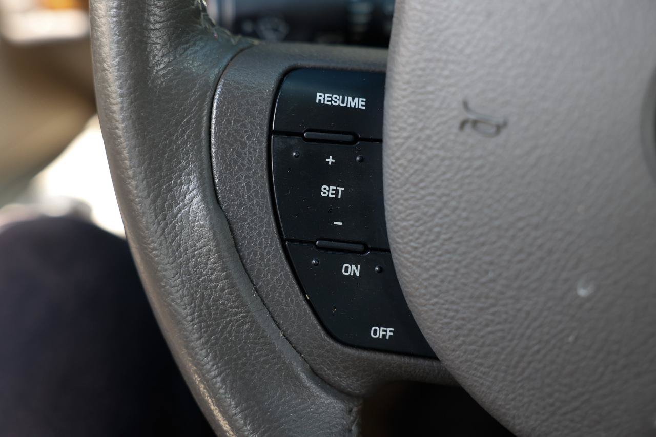 Used 2009 Mercury Grand Marquis LS RWD image 24