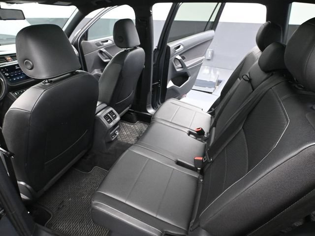 Used 2019 Volkswagen Tiguan SEL Premium R-Line FWD image 35