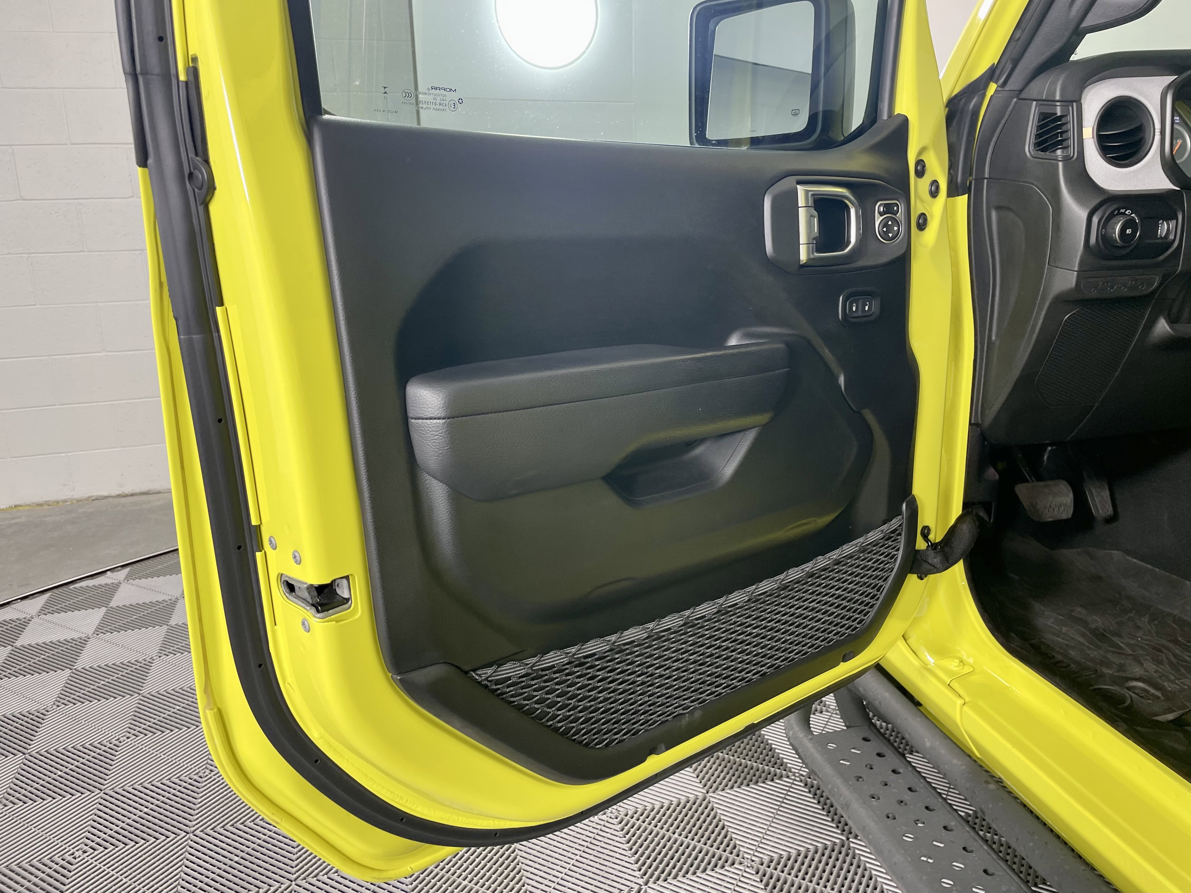 Certified 2024 Jeep Wrangler Sport S image 14