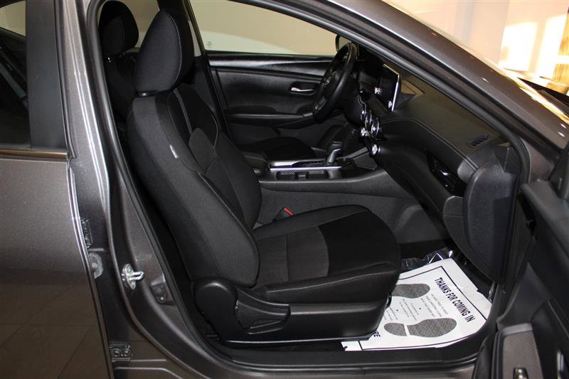 Used 2024 Nissan Sentra SV image 29