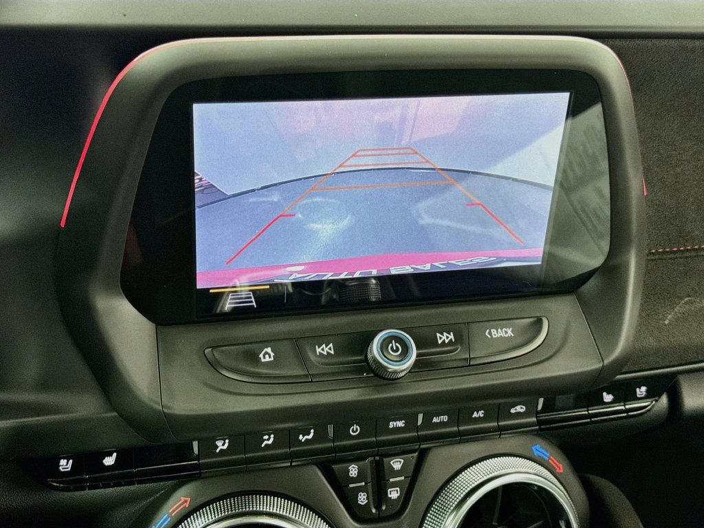Used 2019 Chevrolet Camaro ZL1 RWD image 21