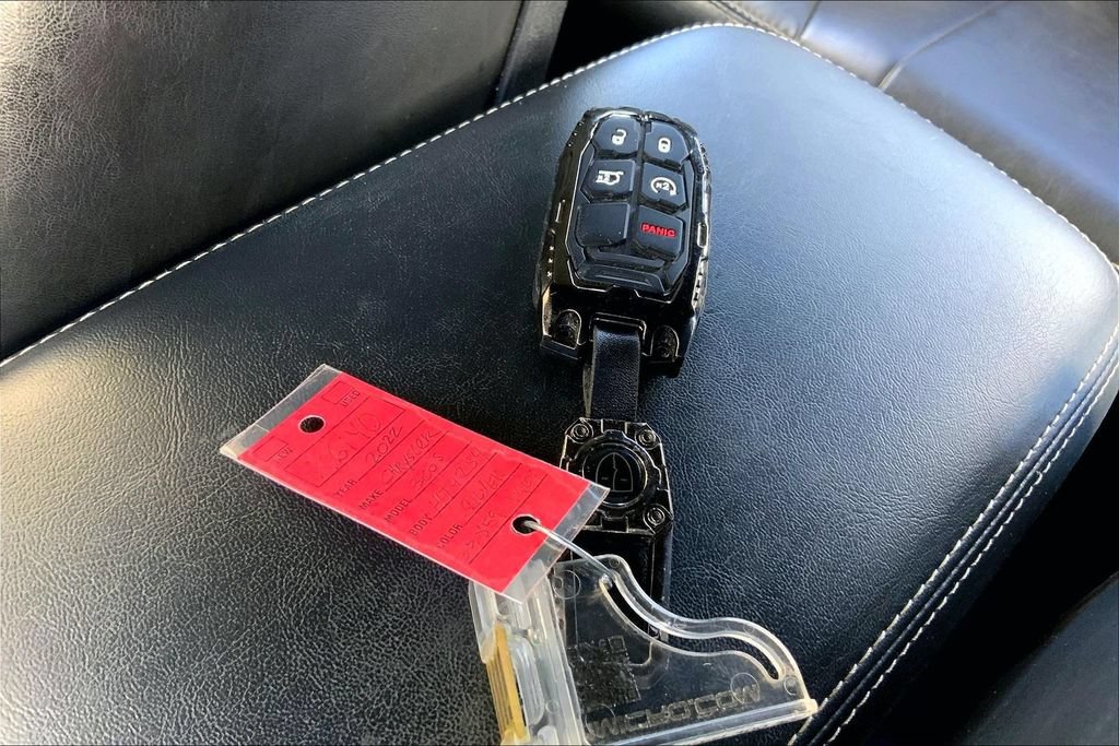 Used 2022 Chrysler 300 S RWD image 12