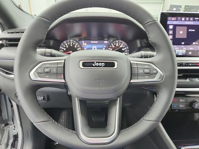 New 2026 Jeep Compass Latitude image 22