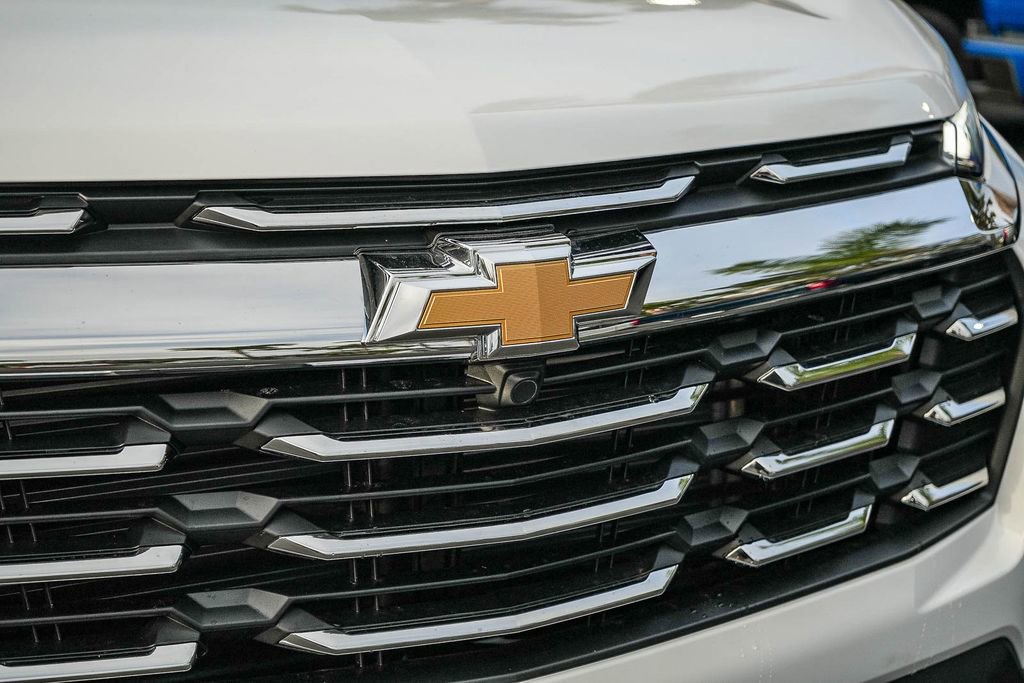 New 2026 Chevrolet Equinox LT w/ Convenience Package II FWD image 10