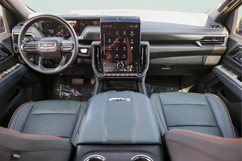 Used 2025 GMC Yukon AT4 w/ AT4 Premium Package AWD/4WD image 27
