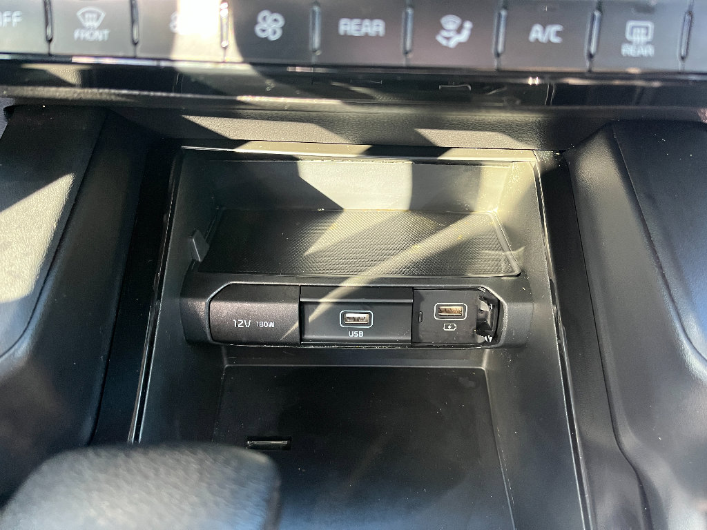 Used 2022 Kia Telluride LX image 21