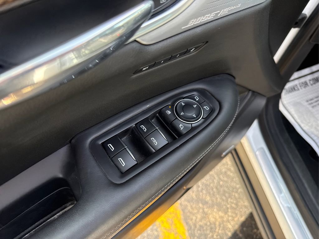 Used 2023 Cadillac XT6 Sport w/ Platinum Package image 39