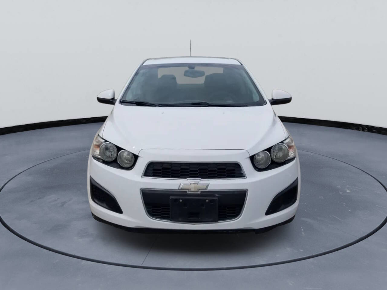 Used 2015 Chevrolet Sonic LT image 3