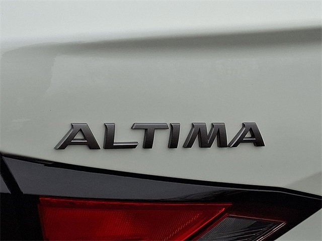 New 2025 Nissan Altima 2.5 SR image 11