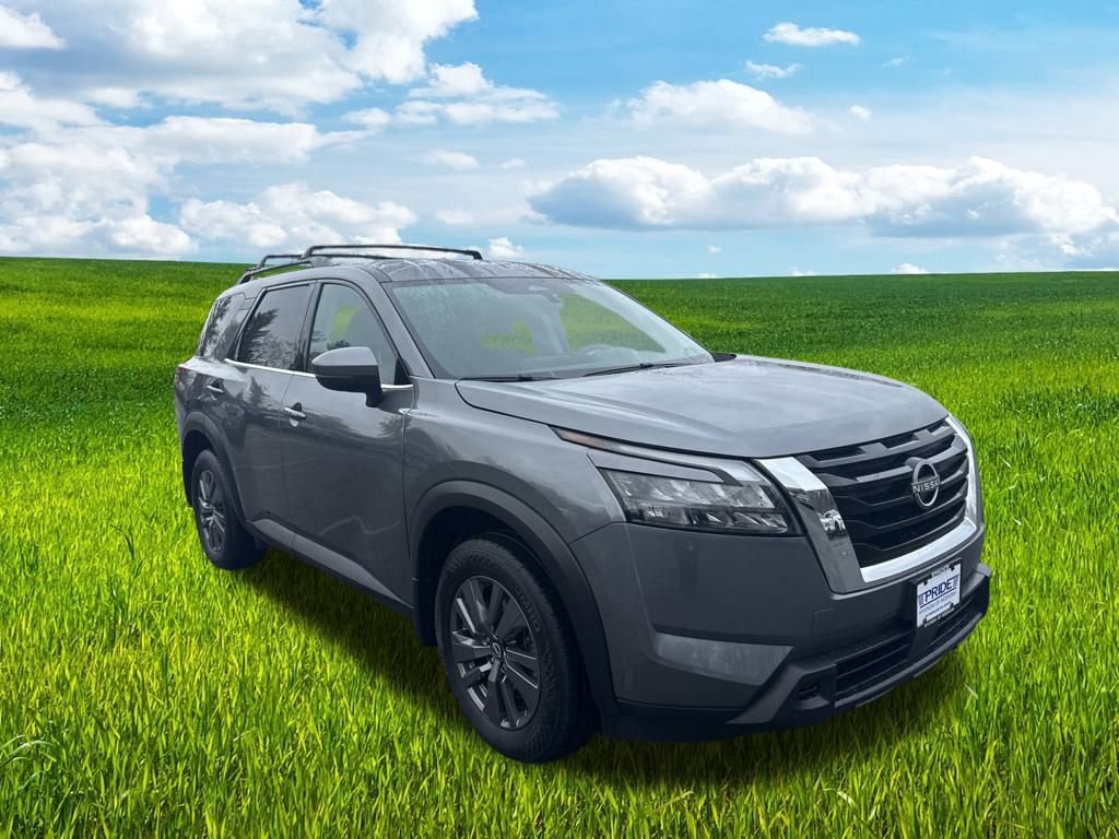 Used 2024 Nissan Pathfinder SV image 12