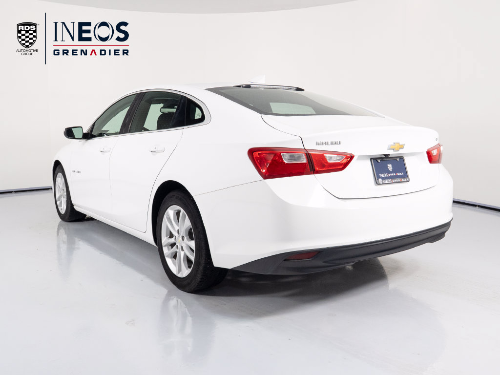 Used 2017 Chevrolet Malibu LT FWD image 4