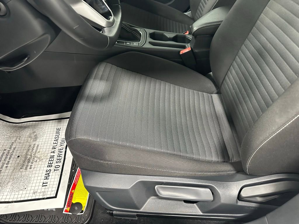 Used 2025 Volkswagen Jetta S image 13