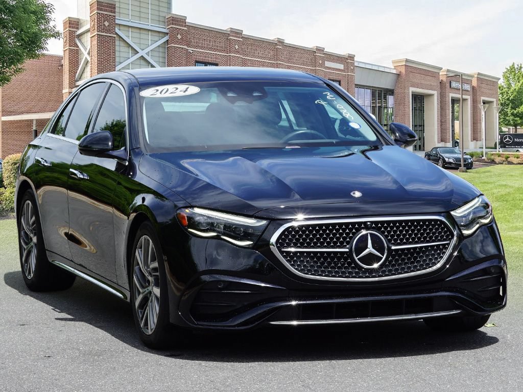 Certified 2024 Mercedes-Benz E 350 4MATIC Sedan image 3