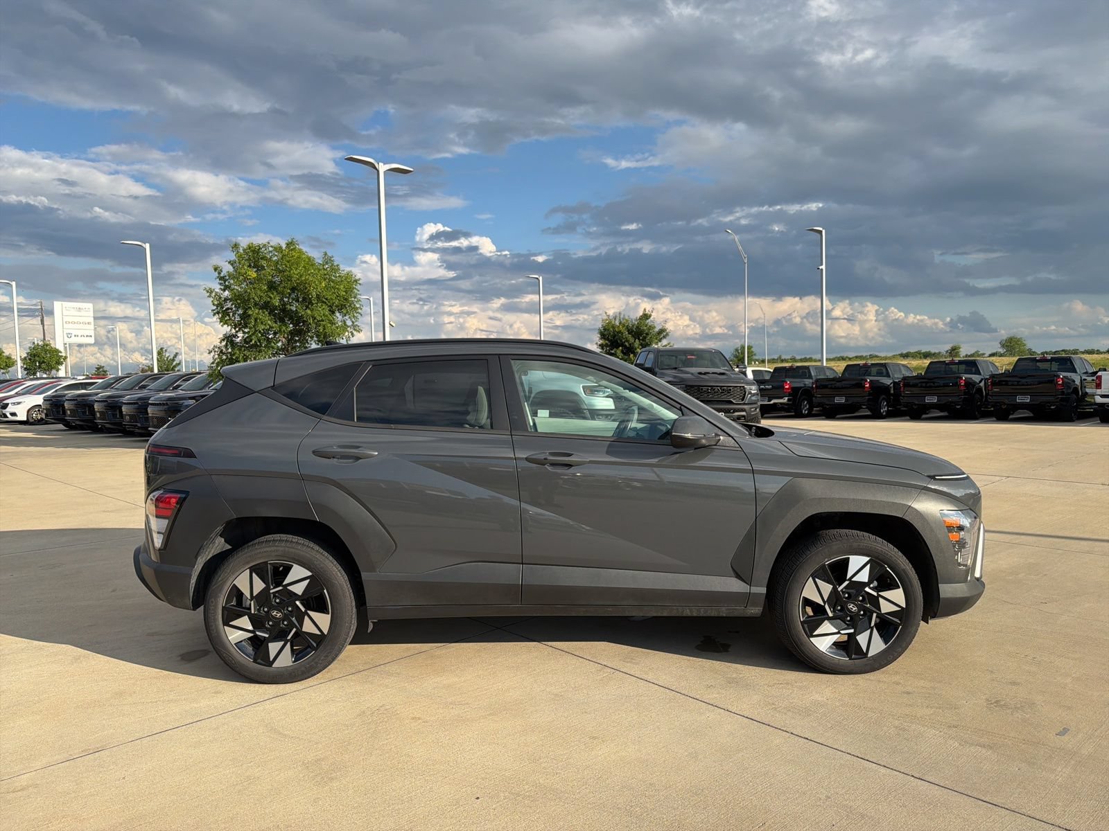 Used 2024 Hyundai Kona SEL AWD/4WD image 7